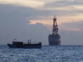 Drill Ship in Willemstad IMG 5382